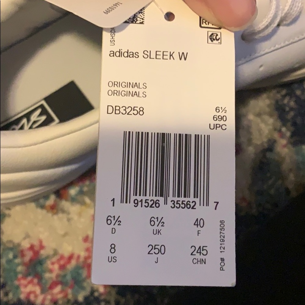 Adidas Womens Sleek Sneaker size 8 NWT - Picture 4 of 6